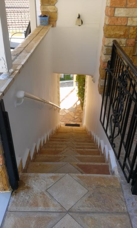 Апартаменты Porto Poros Микрос-Гиалос Экстерьер фото